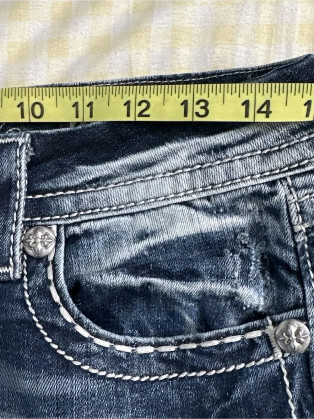 Y2K Miss Me Women's Mid-Rise Flared Vintage Wash Jeans 28x33. #359CL